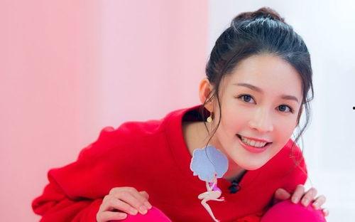 娱乐吃瓜酱蓝妮妮,娱乐吃瓜酱的时尚生活与潮流风向标 第2张 娱乐吃瓜酱蓝妮妮,娱乐吃瓜酱的时尚生活与潮流风向标 第2张